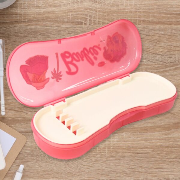 04_dea4567a-ac8b-4409-9d5c-9cf369554cb0.jpg Cute Cartoon Printed Plastic Compass Box for Kids (1 Pc)