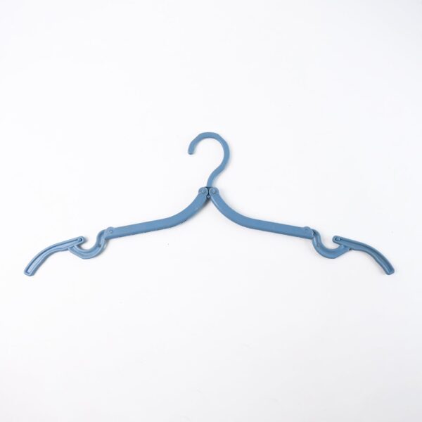05_8046c7fe-9863-4b78-b031-b4a5fd9ef221.jpg Travel Hangers, Portable Folding Clothes Hangers (4 Pc / Big)
