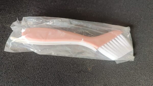 47_531ac339-a801-4cea-87b4-c373aec4a83a.jpg Multi-Functional 2-in-1 Groove Cleaning Brush with Crevice Scraper