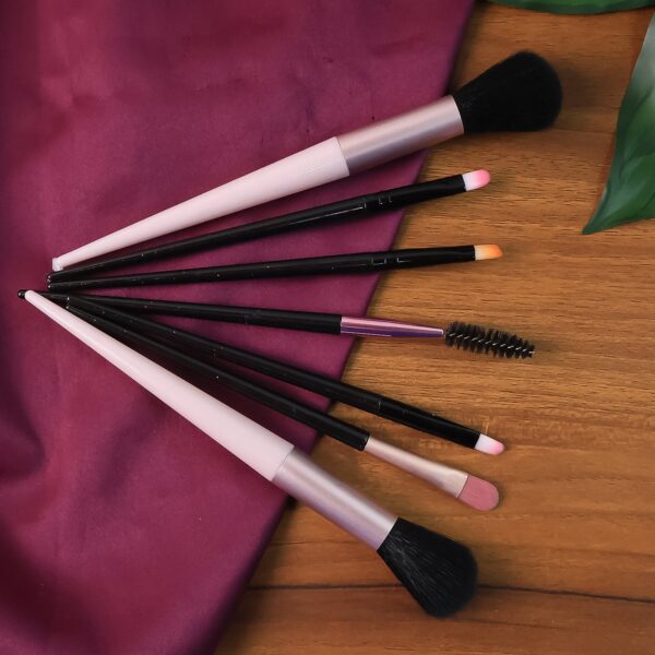 Mackup-Brush-04_ed91f3e3-eab6-49f7-914f-22b14a00ee9b.jpg Premium Dual-Tone Makeup Brush Set