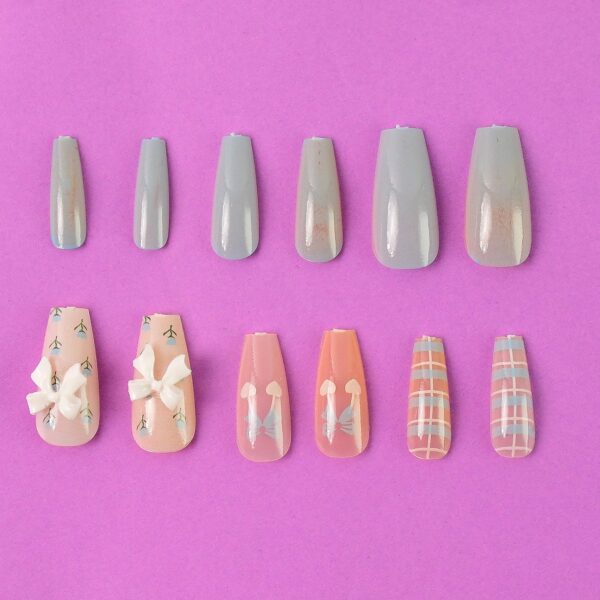 nails-05_76c899ab-c8f2-44a5-bbfb-fa0278a4ea70.jpg Reusable Press-On Artificial Nails with Adhesive Stickers (1 Pkt)