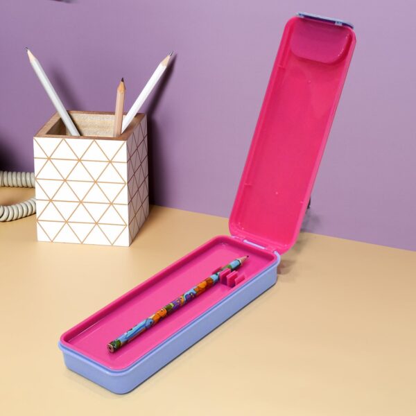 Stylish Cartoon Printed Hard Top Pencil Box for Kids (1 Pc / Mix Design)